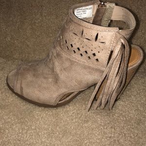 Tan heels